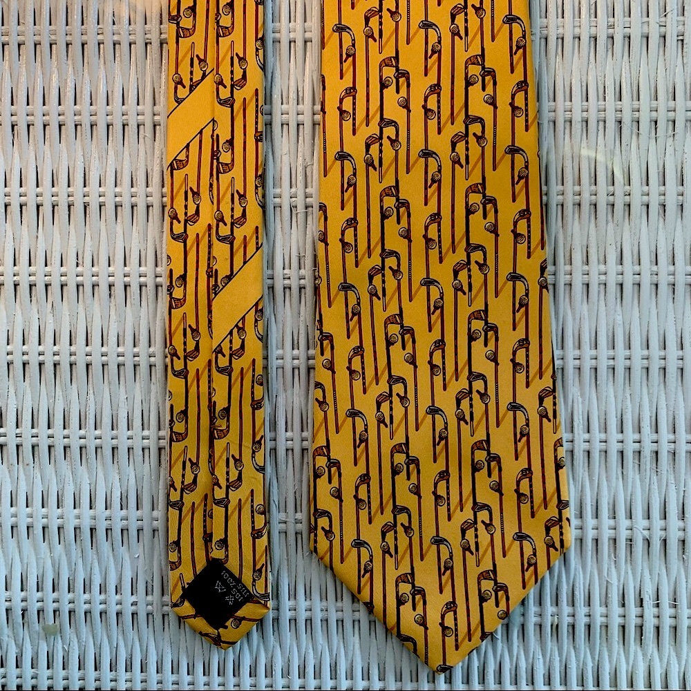 Salvatore Ferragamo 100% Silk Neck Tie Golf Clubs Balls